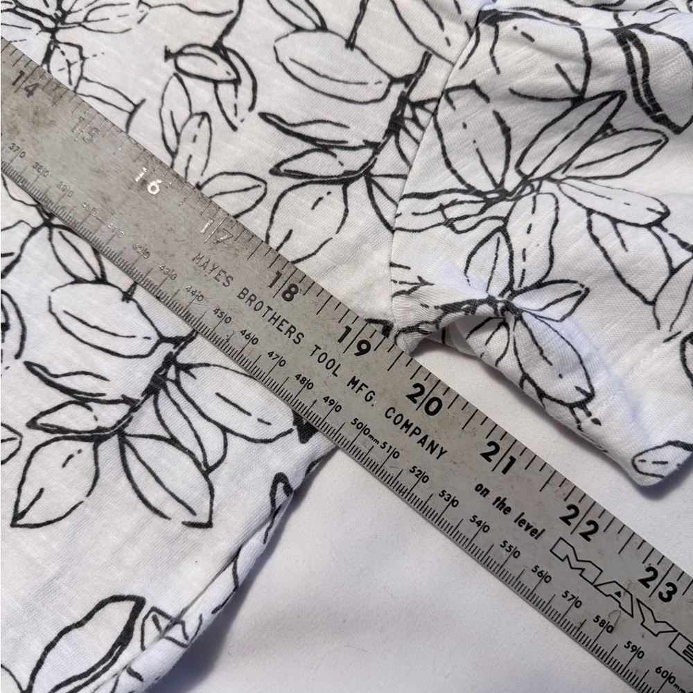 Report Collection White and Black Floral Button Down Shirt - Picture 4 of 7